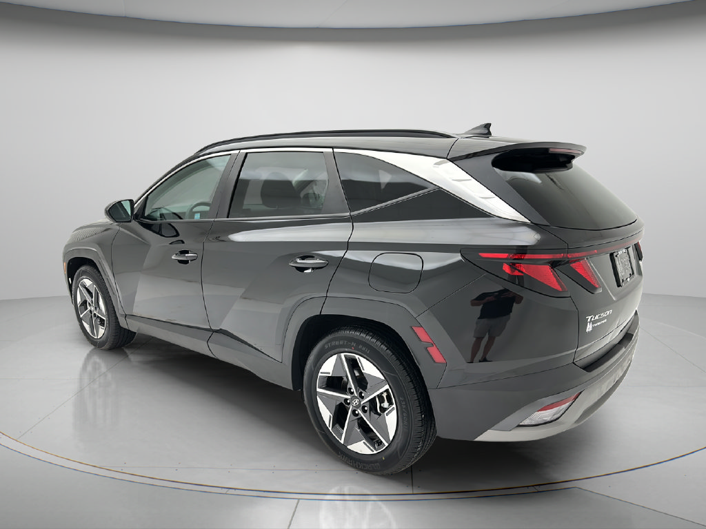 Used 2025 Hyundai Tucson SEL FWD image 4