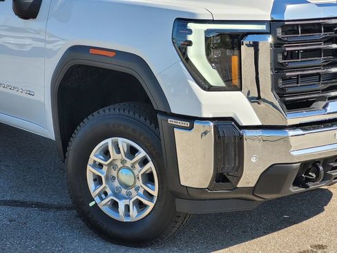 New 2026 GMC Sierra 2500 Pro w/ 1SA Pro Safety Plus Package AWD/4WD image 6