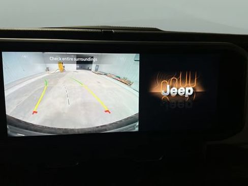 Used 2024 Jeep Wrangler Unlimited Sport AWD/4WD image 16