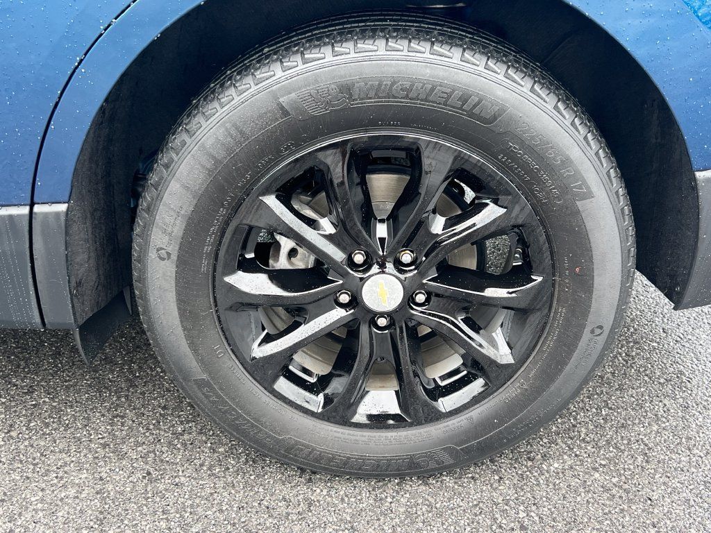 Used 2021 Chevrolet Equinox LT FWD image 16