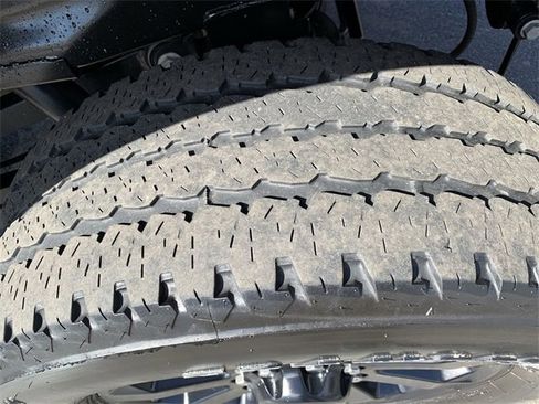 Used 2024 RAM 2500 Laramie w/ Night Edition image 36