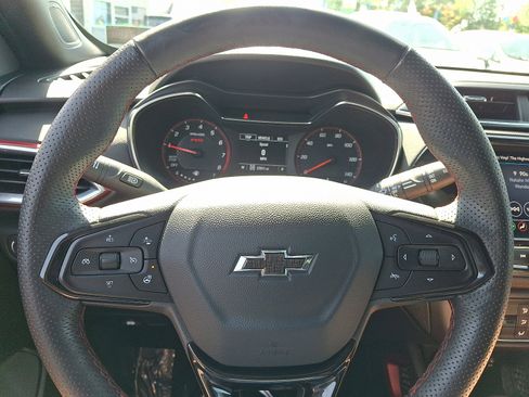 Used 2023 Chevrolet TrailBlazer RS w/ Convenience Package AWD/4WD image 20