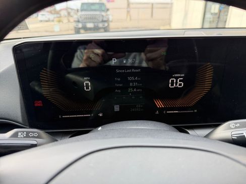 Used 2025 Kia K4 LXS image 41