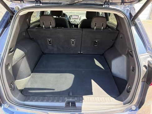 Used 2019 Chevrolet Equinox LT w/ Sun & Navigation Package AWD/4WD image 37