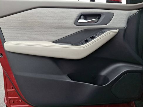 Certified 2023 Nissan Rogue SV AWD/4WD image 14