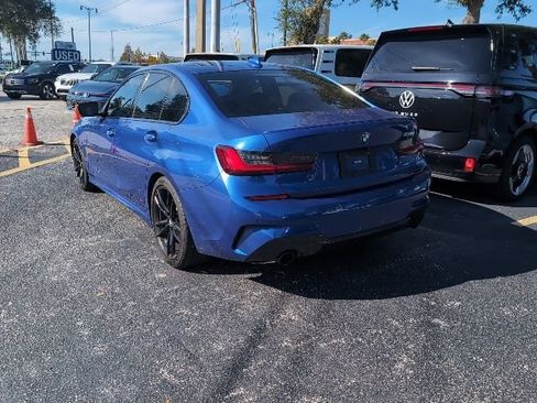 Used 2022 BMW 330i Sedan w/ M Sport Package image 4