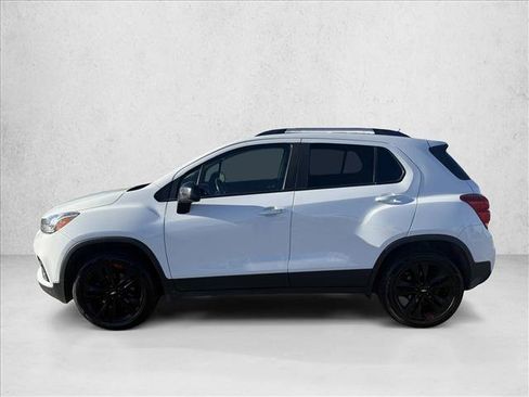 Used 2020 Chevrolet Trax LT w/ Redline Edition image 9