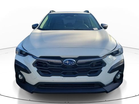 Used 2024 Subaru Crosstrek 2.5i Limited AWD/4WD image 2