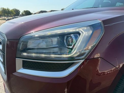 Used 2017 GMC Acadia Limited SLT FWD image 11
