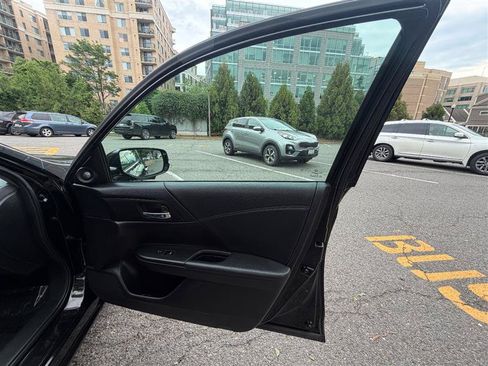 Used 2013 Honda Accord EX-L image 32