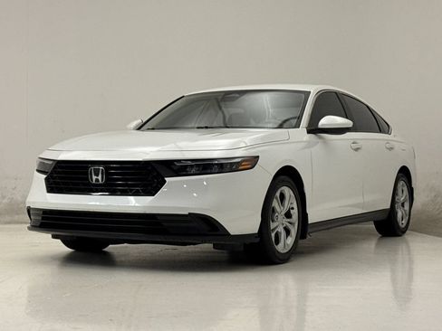 Certified 2023 Honda Accord LX image 2