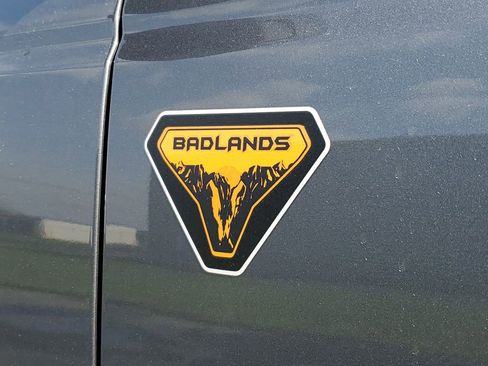 New 2025 Ford Bronco Badlands image 6