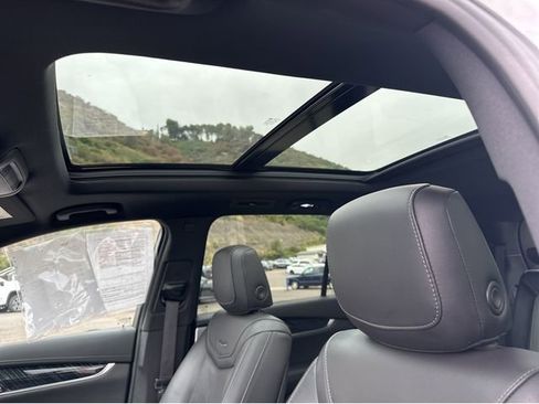 Certified 2023 Cadillac XT6 Premium Luxury FWD image 26