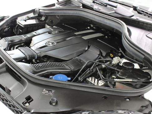 Used 2016 Mercedes-Benz GL 450 4MATIC w/ Premium I Package image 74