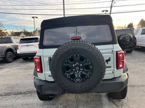 Used 2023 Ford Bronco Wildtrak image 5
