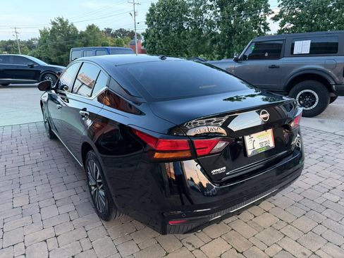 Used 2024 Nissan Altima 2.5 SV AWD/4WD image 14
