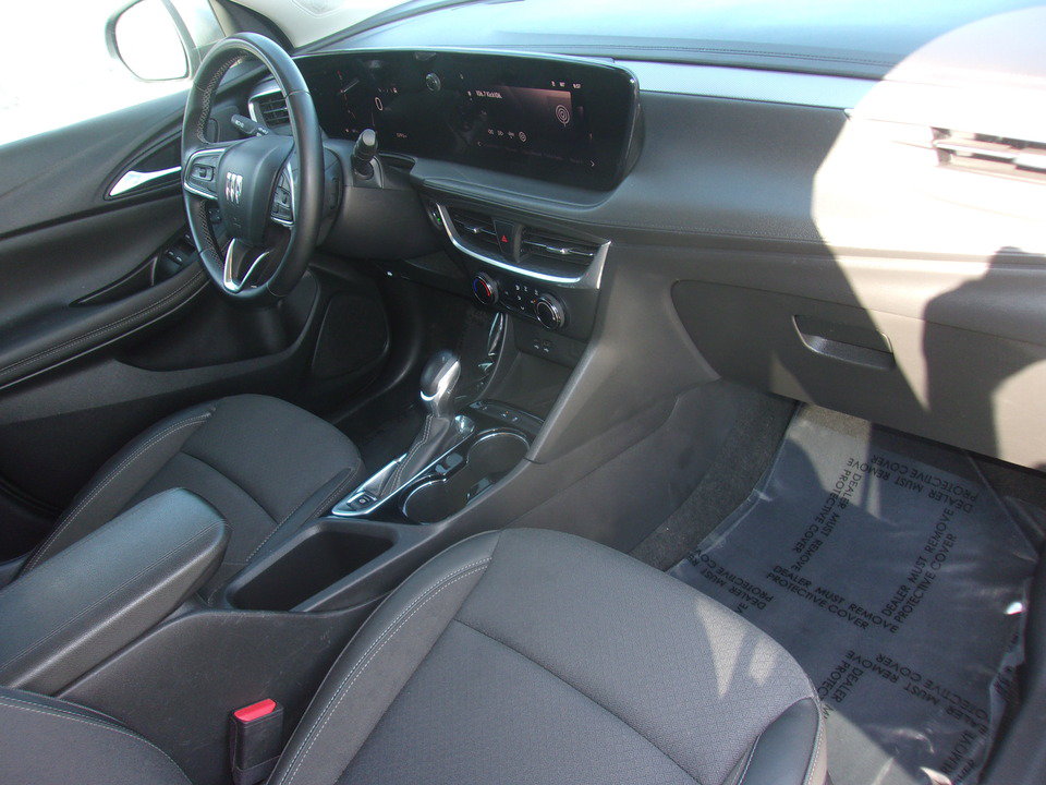 Used 2024 Buick Encore GX Preferred FWD image 12