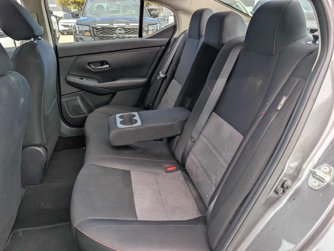 Used 2025 Nissan Sentra SR FWD image 27
