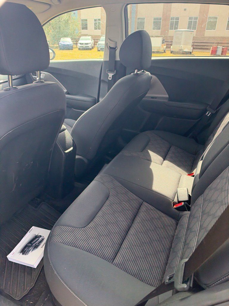 Used 2019 Kia Niro LX FWD image 10