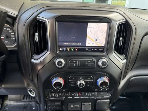 Certified 2022 GMC Sierra 3500 AT4 w/ AT4 Premium Plus Package AWD/4WD image 14