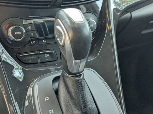 Used 2015 Ford Escape Titanium w/ Equipment Group 301A FWD image 8