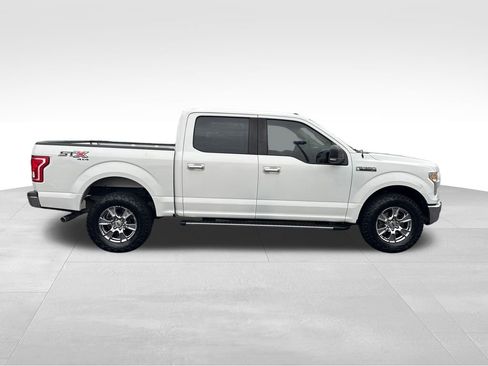 Used 2015 Ford F150 XLT w/ Equipment Group 302A Luxury image 7