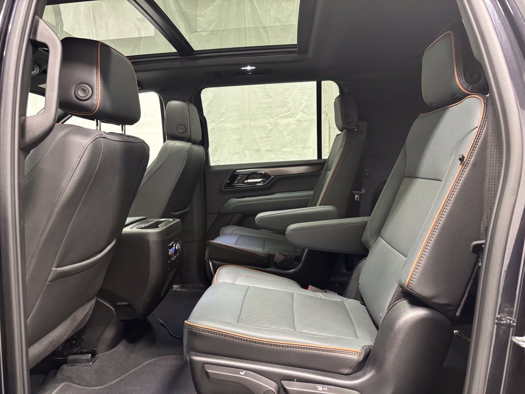 Used 2026 GMC Yukon XL AT4 w/ AT4 Premium Package AWD/4WD image 48