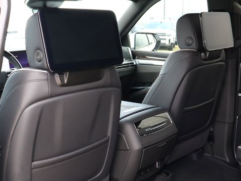 Used 2025 Cadillac Escalade ESV Premium Luxury w/ LPO, Floor Liner Package image 19