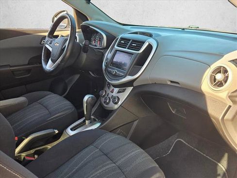 Used 2020 Chevrolet Sonic LT w/ Convenience Package image 21