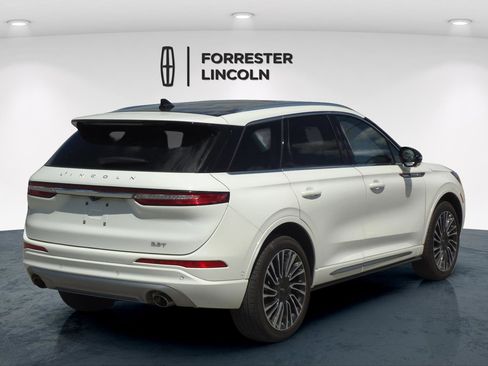 Used 2020 Lincoln Corsair Reserve w/ Equipment Group 201A AWD/4WD image 3