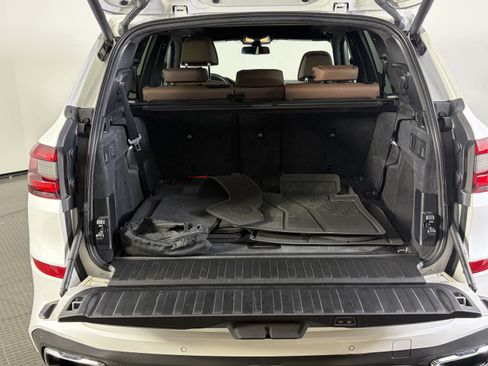 Used 2020 BMW X5 xDrive40i w/ M Sport Package AWD/4WD image 17