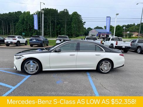 Used 2022 Mercedes-Benz S 500 4MATIC w/ AMG Line Package image 3