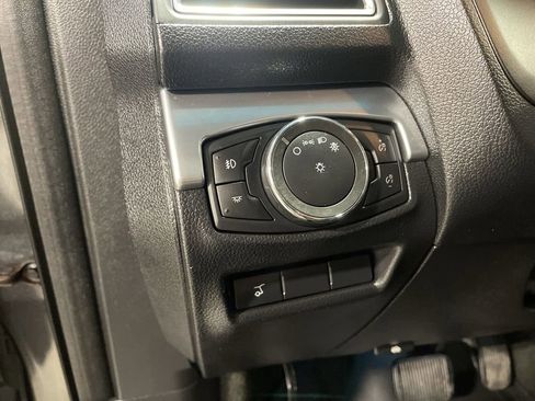 Used 2017 Ford Explorer Limited w/ Equipment Group 301A AWD/4WD image 29