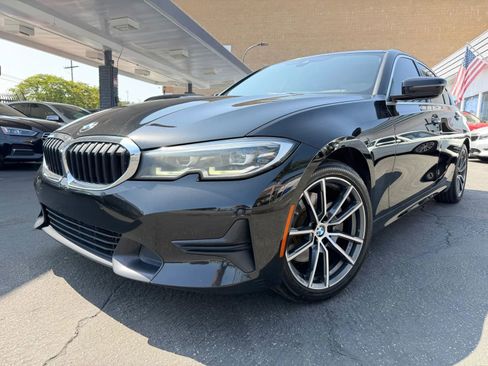 Used 2020 BMW 330i Sedan w/ Convenience Package RWD image 1