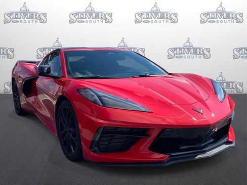 Used 2024 Chevrolet Corvette Stingray Premium Cpe w/ Z51 Performance Package RWD image 1