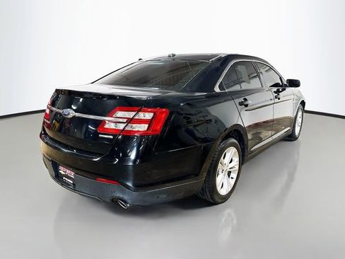 Used 2017 Ford Taurus SE FWD image 7