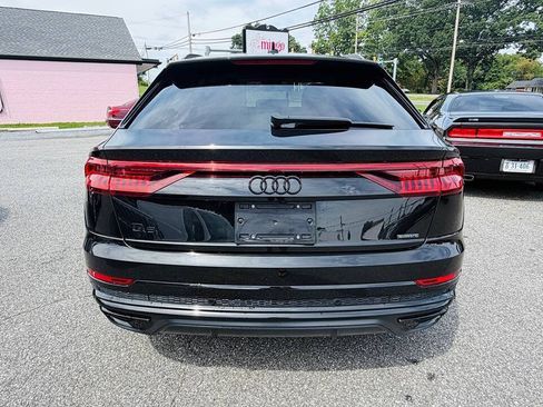 Used 2023 Audi Q8 Prestige AWD/4WD image 5