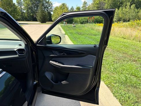 Used 2025 Chevrolet TrailBlazer LS w/ LS Convenience Package AWD/4WD image 25