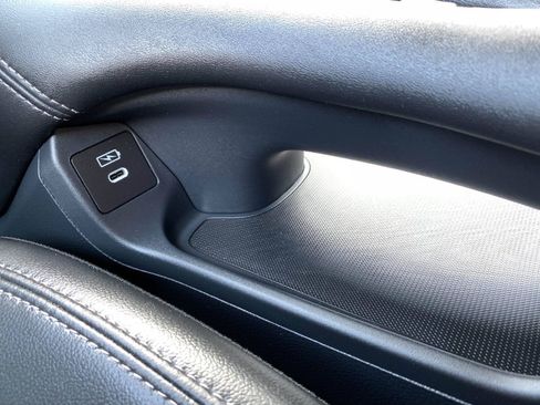 Certified 2026 Honda HR-V EX-L image 30