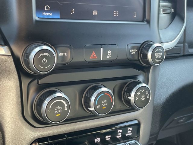 Used 2022 RAM 2500 Big Horn w/ Level 1 Equipment Group AWD/4WD image 28