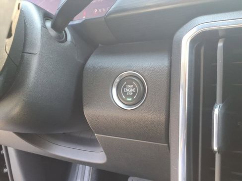 Certified 2025 GMC Acadia Elevation image 13