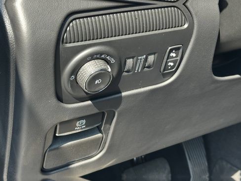 Used 2023 Jeep Grand Wagoneer Series II AWD/4WD image 21