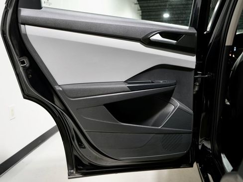 Used 2023 Volkswagen Taos S image 25