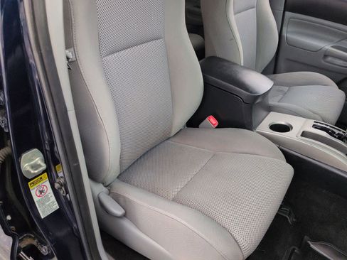 Used 2012 Toyota Tacoma 4x4 Double Cab image 22