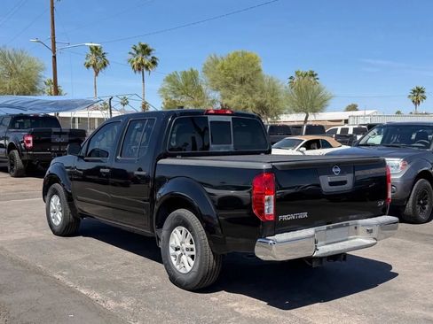 Used 2016 Nissan Frontier SV RWD image 5