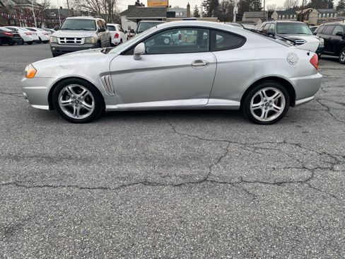 Used 2004 Hyundai Tiburon GT image 4