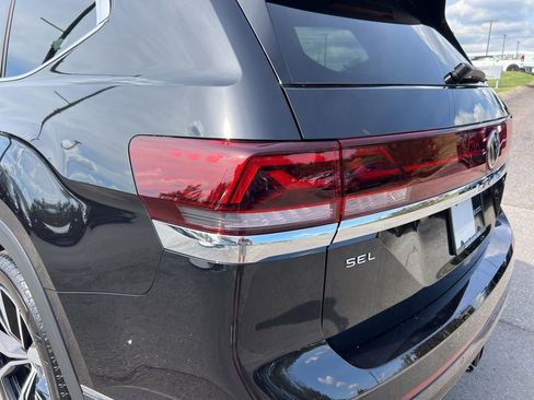 New 2026 Volkswagen Atlas SEL Premium R-Line AWD/4WD image 12