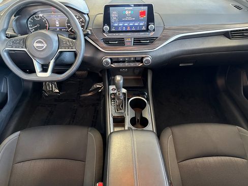Certified 2024 Nissan Altima 2.5 SV FWD image 13