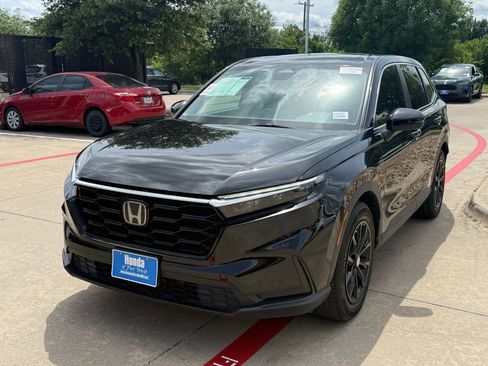 Used 2023 Honda CR-V EX image 1
