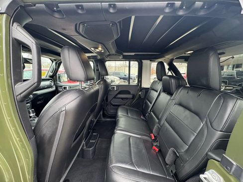 Used 2021 Jeep Wrangler Unlimited Sahara image 16